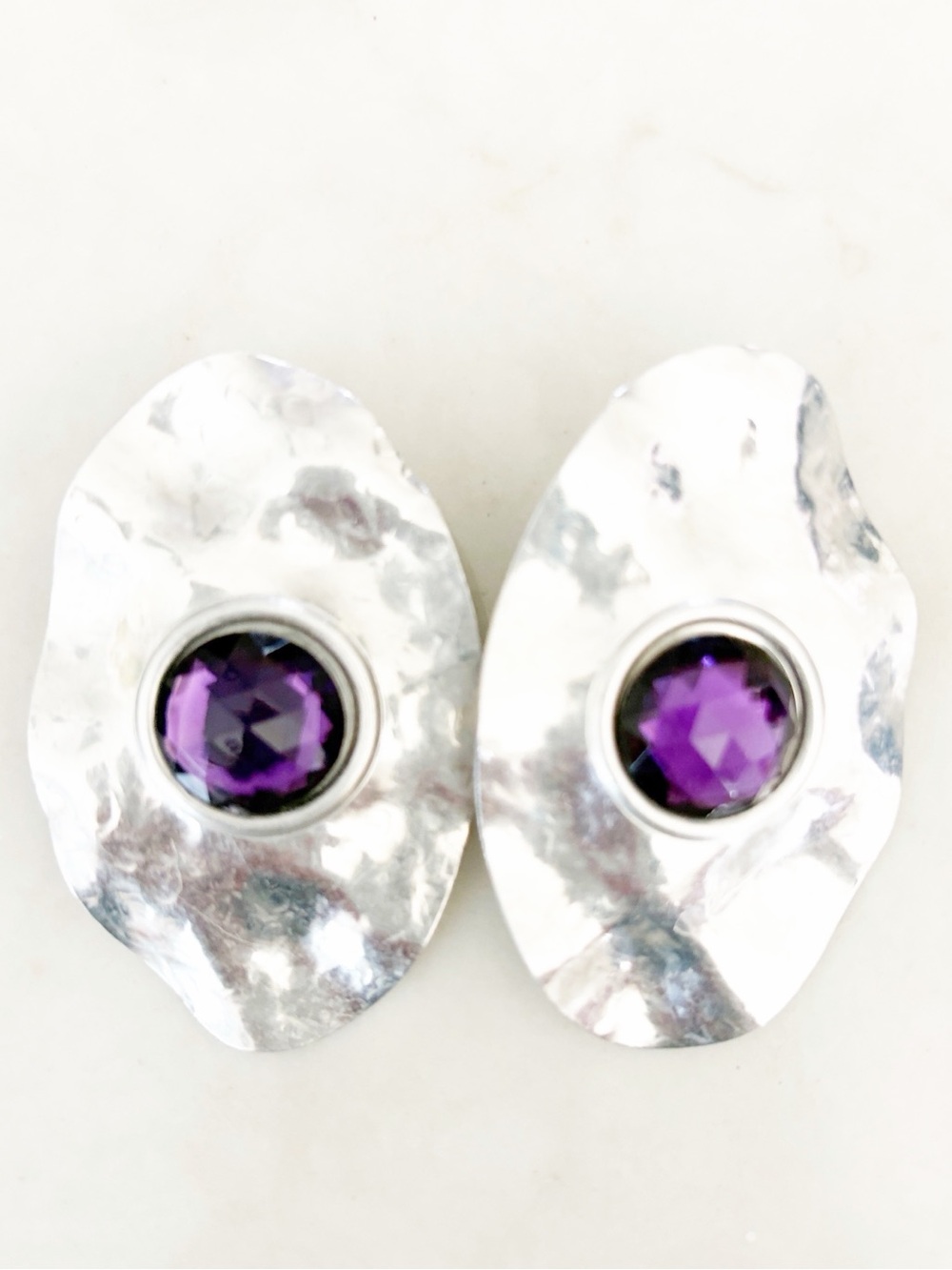 Vintage 80s silver Hammered Earrings with Purple Stone